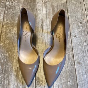 Jessica Simpson nude pumps